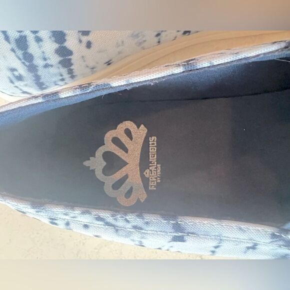 Blue and white tie dye print slip on sneakers - Picture 6 of 7